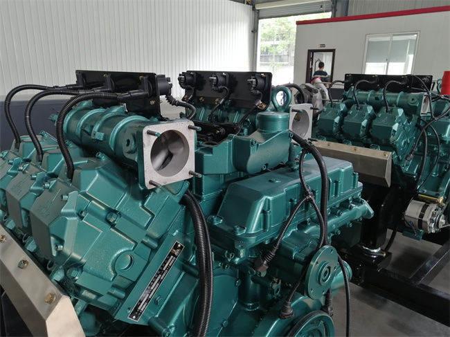 1200 kW LNG/CNGの発電機及びCHP 9